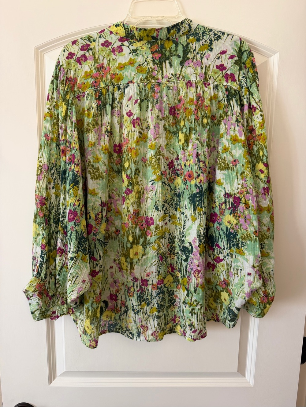 Pilcro Green Floral Button-Front Blouse - Picture 7 of 9